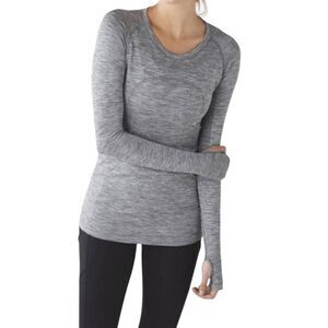 LULULEMON ATHLETICA Swiftly Tech Long Sleeve in Heathered Slate Size 4